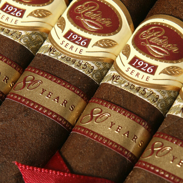 Padron - Nicaragua - 1926 Series 80 Years Maduro (Box of 8)