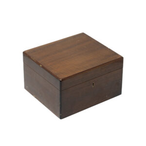 Vintage Astley Humidor with Key 02